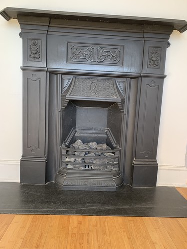 Original 1920s cast iron fire - original,