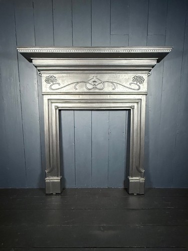 Antique victorian large cast - large,