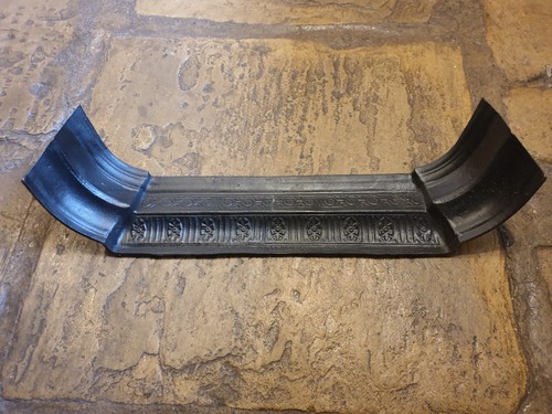 Victorian cast iron decorative - cast,